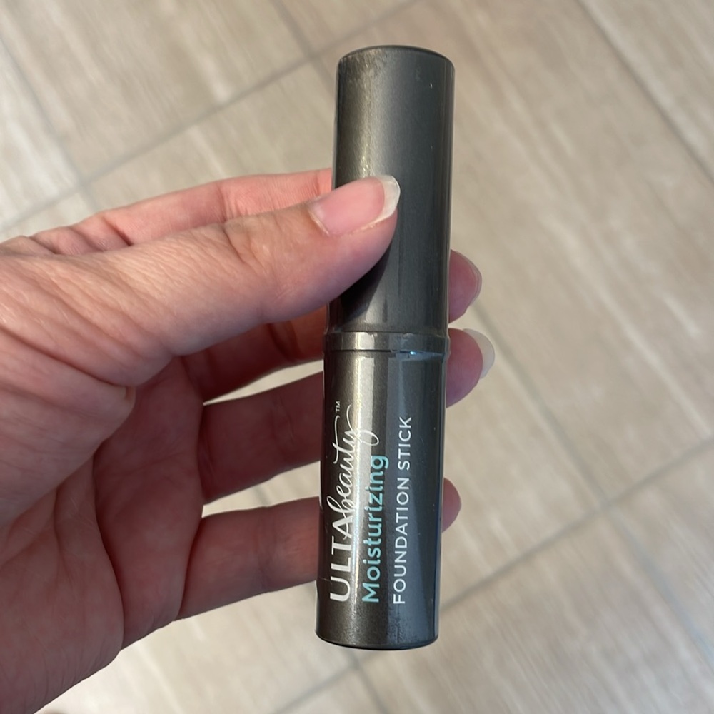 ULTA NWT Moisturizing Foundation Stick Light to Medium Cool Net Wt. 0.3 ounces - Picture 2 of 6